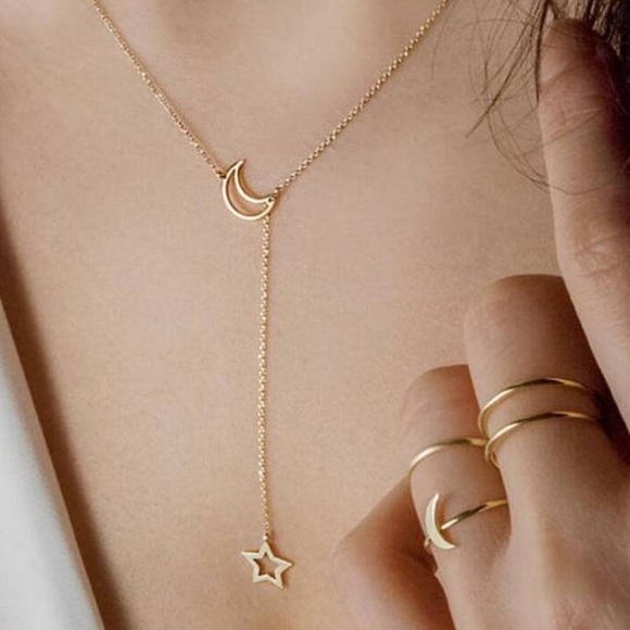 Minimalist moon and Star necklace gold plated - Picture 4 of 5